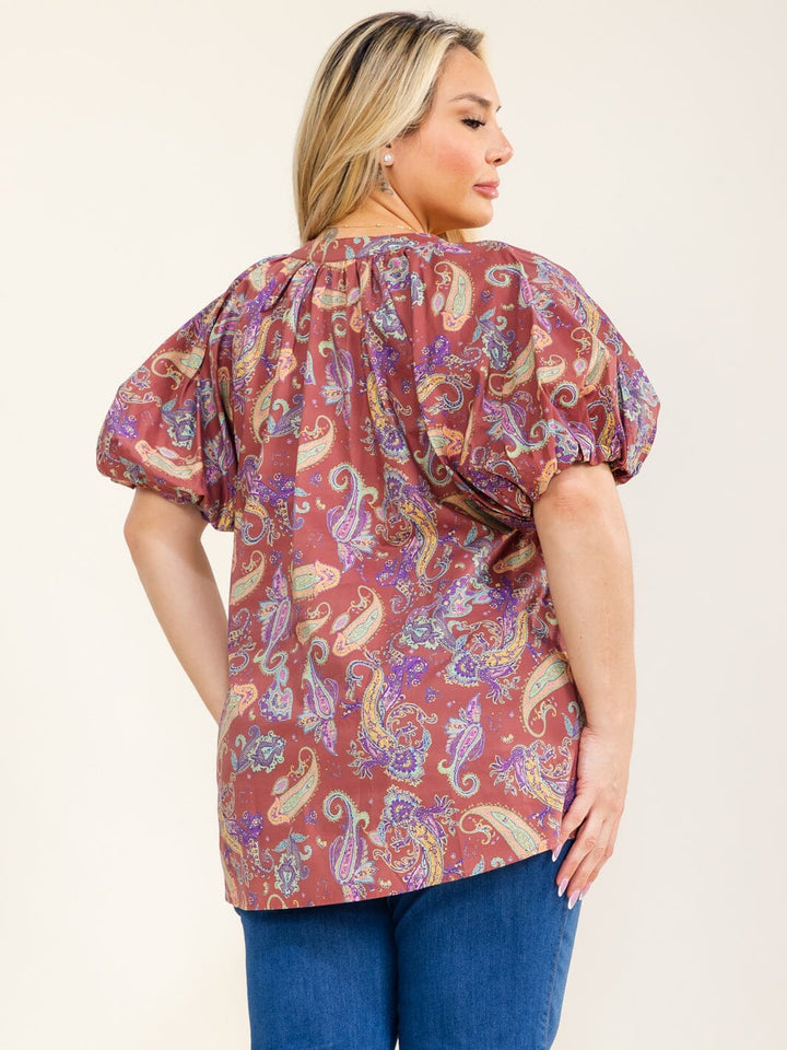 PLUS SIZE SHORT PUFF SLEEVE V-NECK MULTI PRINT BLOUSE