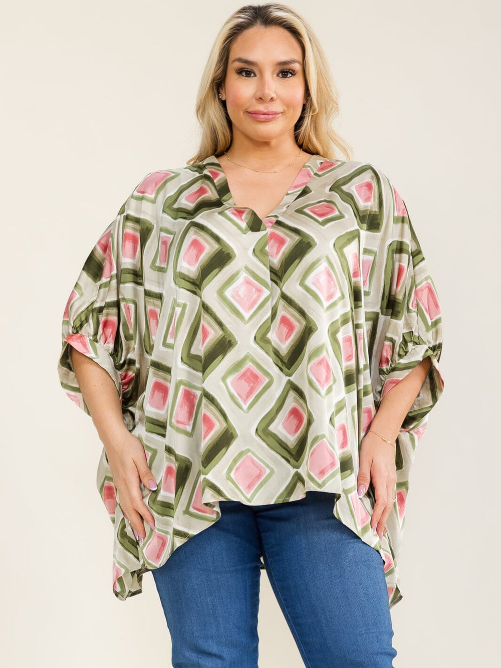 PLUS SIZE SHORT SLEEVE V-NECK MULTI PRINT TUNIC BLOUSE