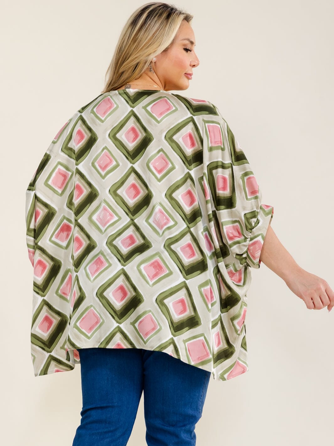 PLUS SIZE SHORT SLEEVE V-NECK MULTI PRINT TUNIC BLOUSE
