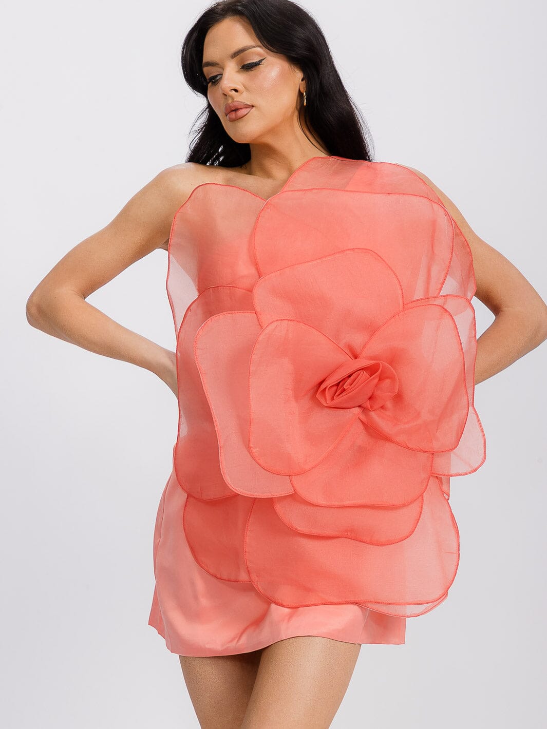 WOMEN'S SLEEVELESS ONE SHOULDER FLOWER DETAILED MINI DRESS