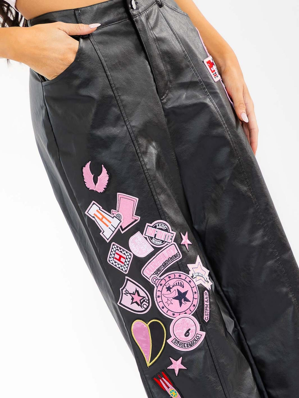 WOMEN'S BUTTON CLOSURE PU PLEATHER GRAPHIC WIDE LEG PANTS