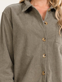WOMEN'S LONG SLEEVE BUTTON UP FRONT POCKET CORDUROY SHIRT
