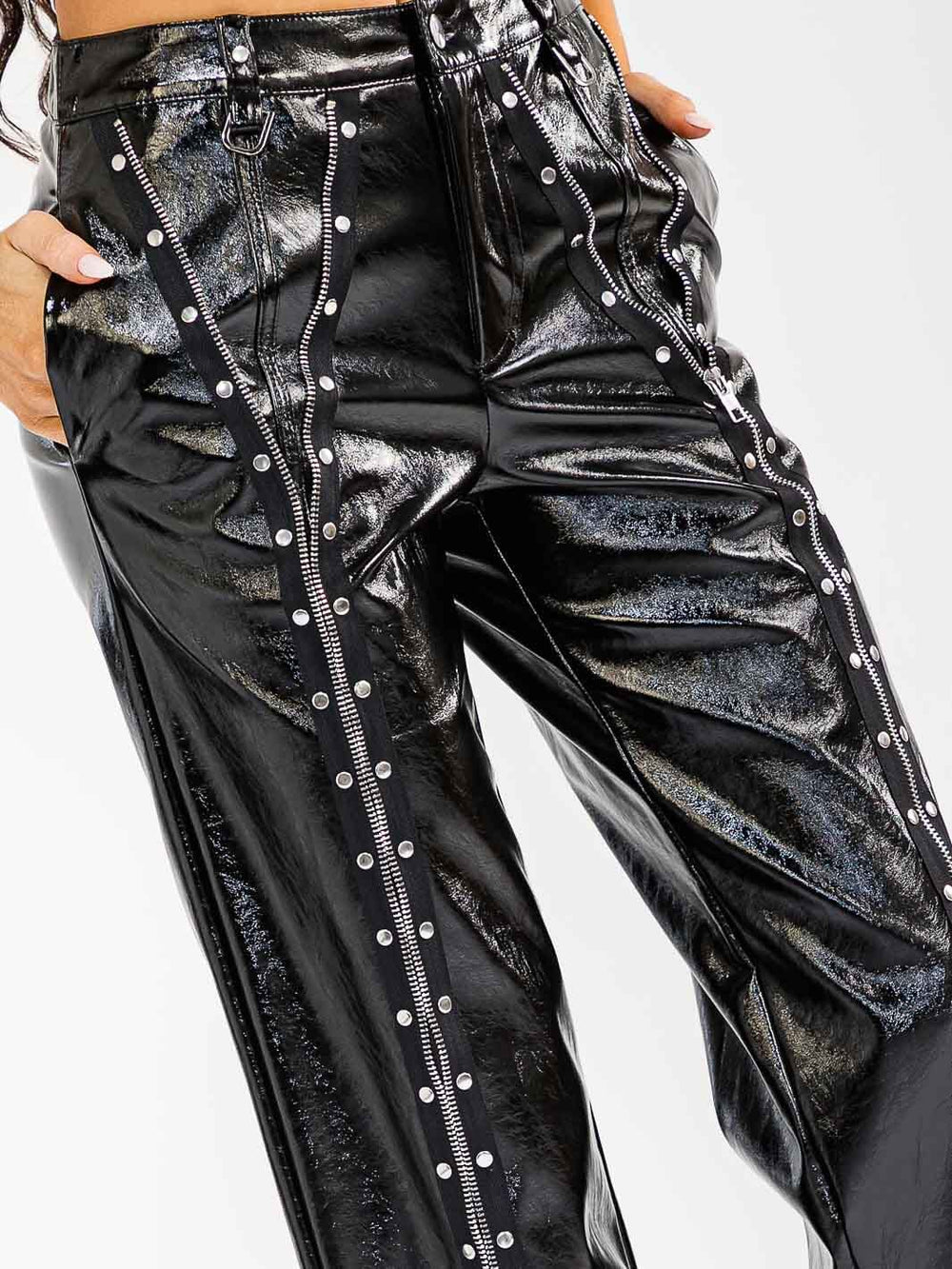 WOMEN'S BUTTON CLOSURE PU PLEATHER DETAILED WIDE LEG PANTS