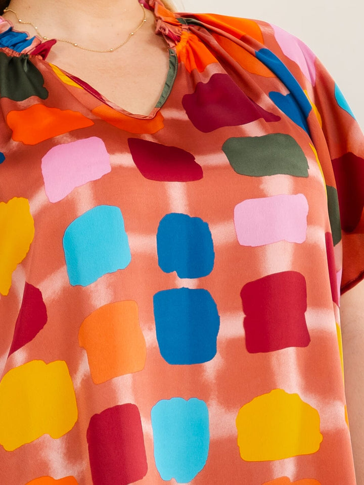 PLUS SIZE SHORT SLEEVE V-NECK MULTI PRINT BLOUSE
