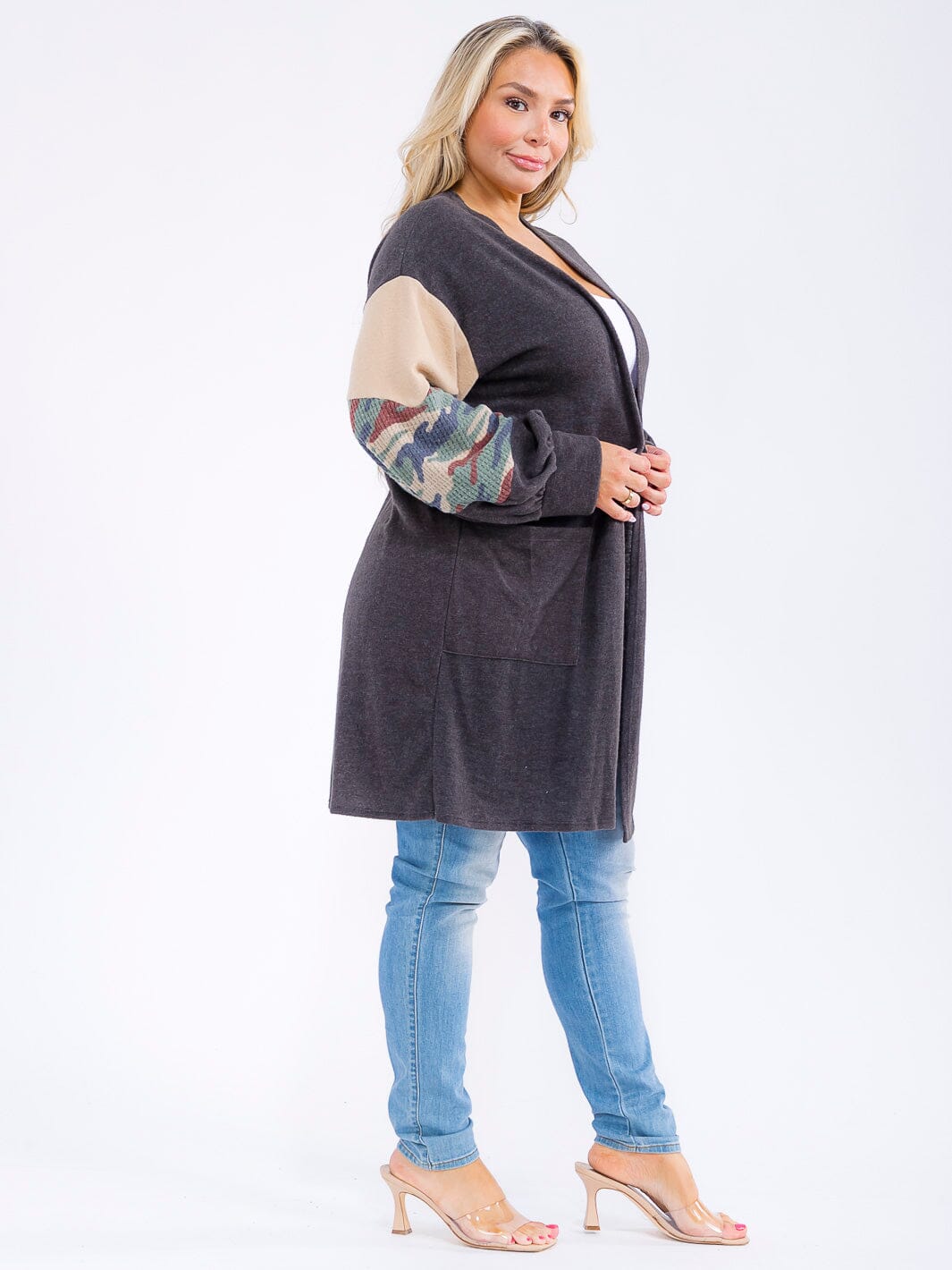 PLUS SIZE LONG SLEEVE OPEN FRONT POCKETS CAMO PRINT CARDIGAN