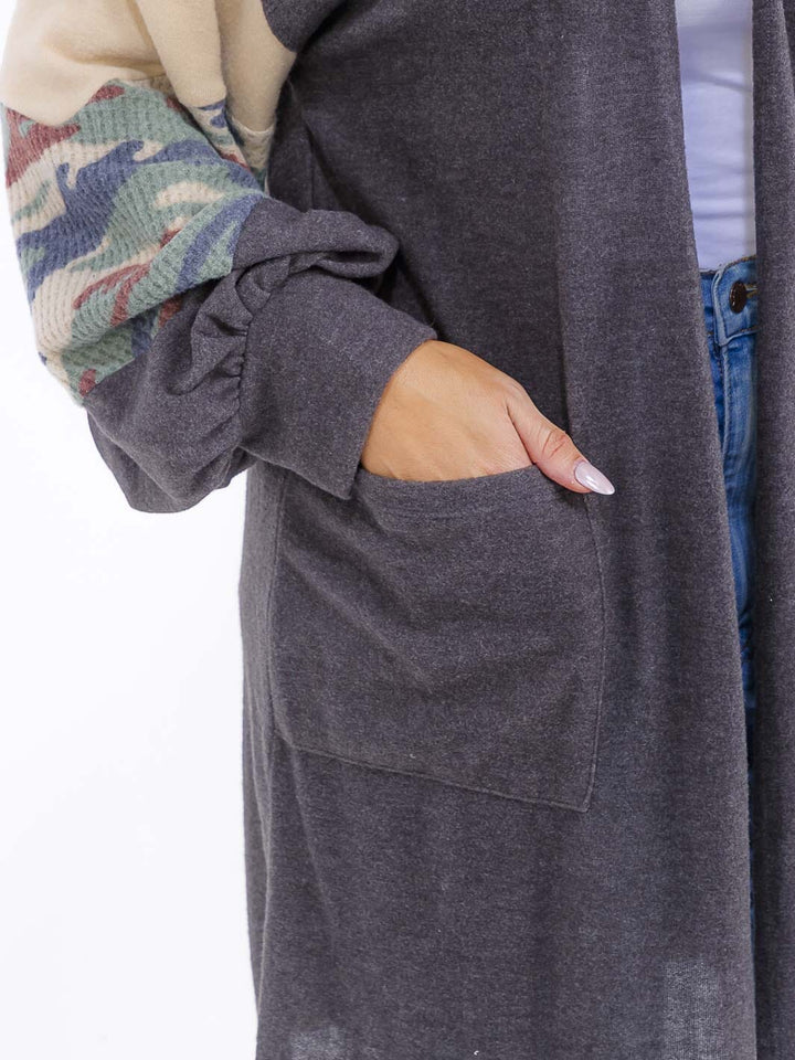 PLUS SIZE LONG SLEEVE OPEN FRONT POCKETS CAMO PRINT CARDIGAN