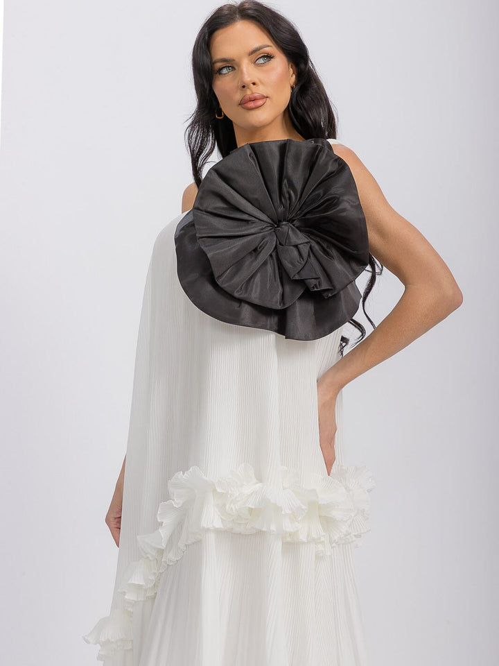 WOMEN'S SLEEVELESS ONE SHOULDER TIERED FLOWER DETAILED MAXI DRESS