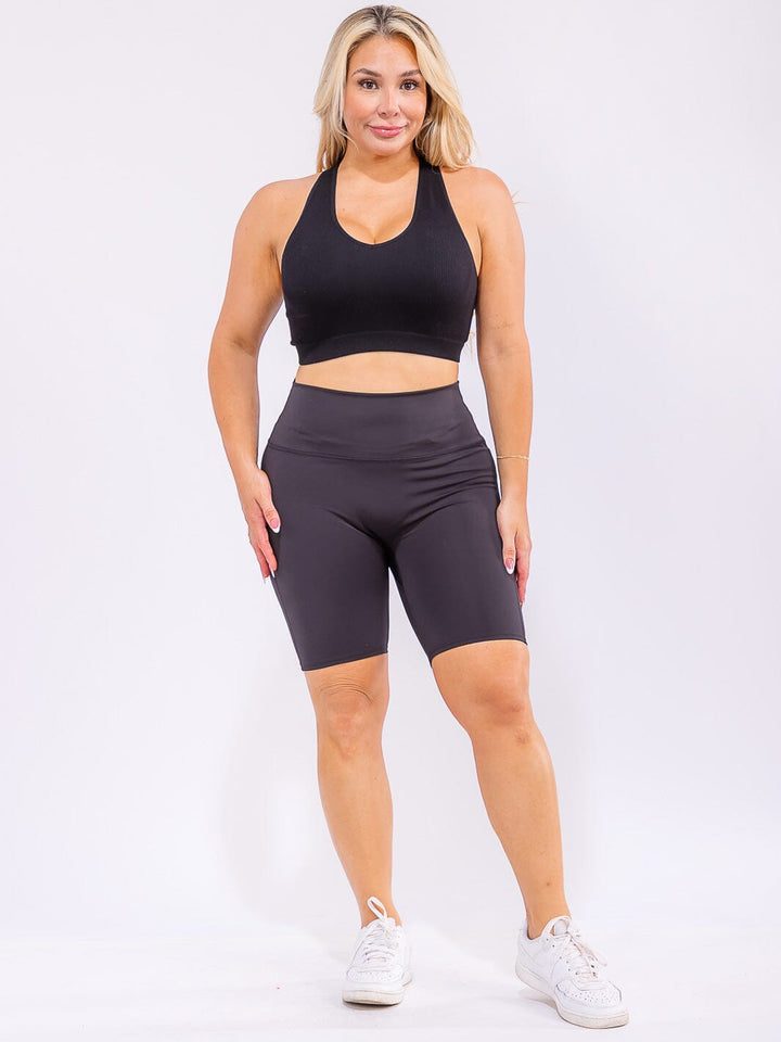 PLUS SIZE SLEEVELESS V-NECK CROP TOP