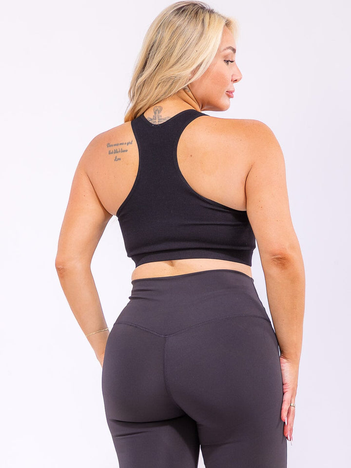 PLUS SIZE SLEEVELESS V-NECK CROP TOP