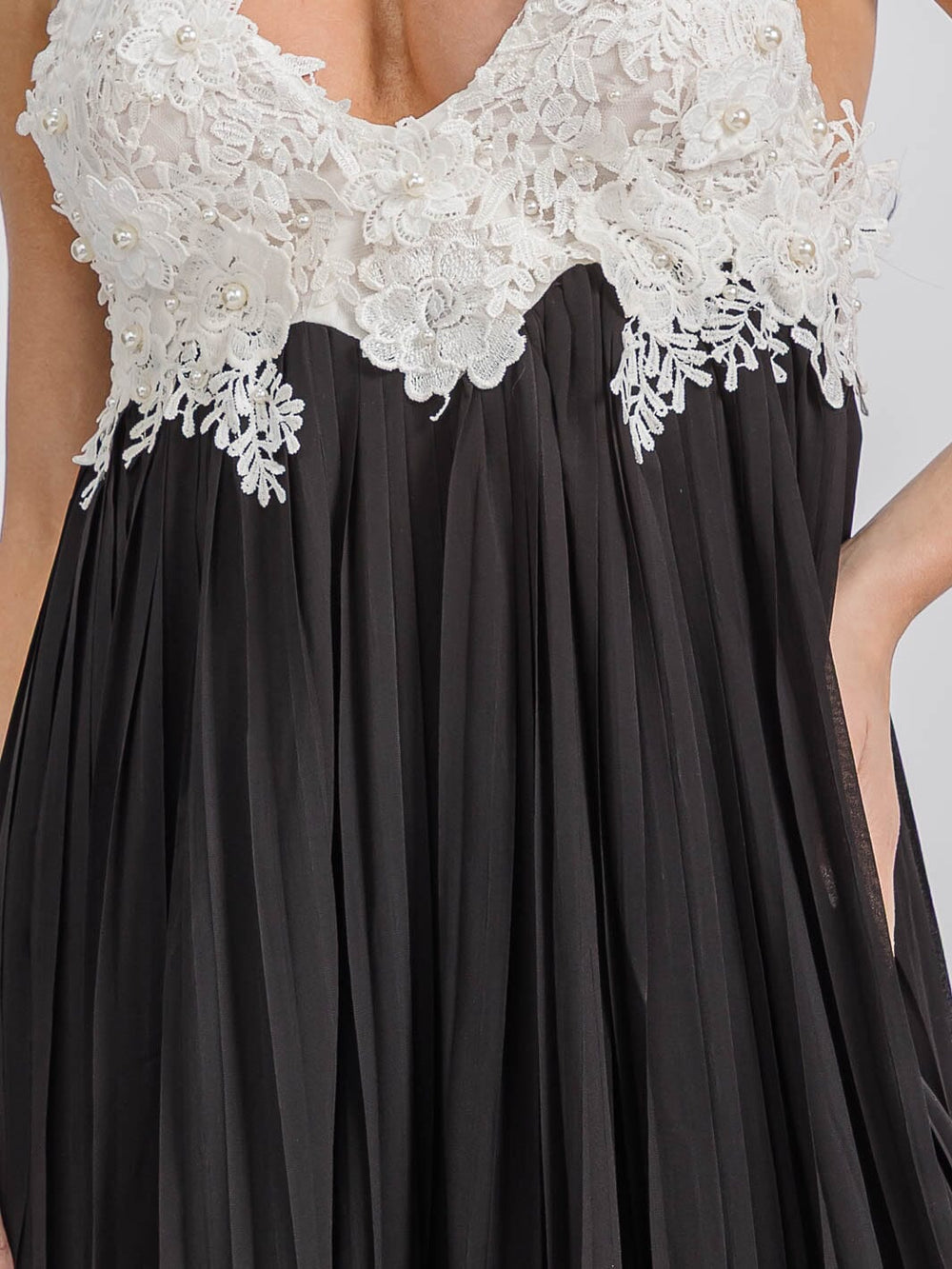 WOMEN'S SLEEVELESS OPEN BACK FRONT POCKETS CROCHET DETAILED MAXI DRESS