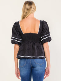 WOMEN'S SHORT PUFF SLEEVE SMOCK TRIM DETAILED PEPLUM BLOUSE