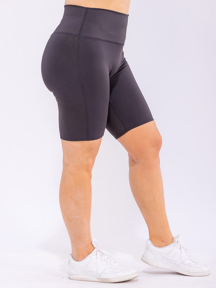 PLUS SIZE ELASTIC WAIST CAPRI SHORTS
