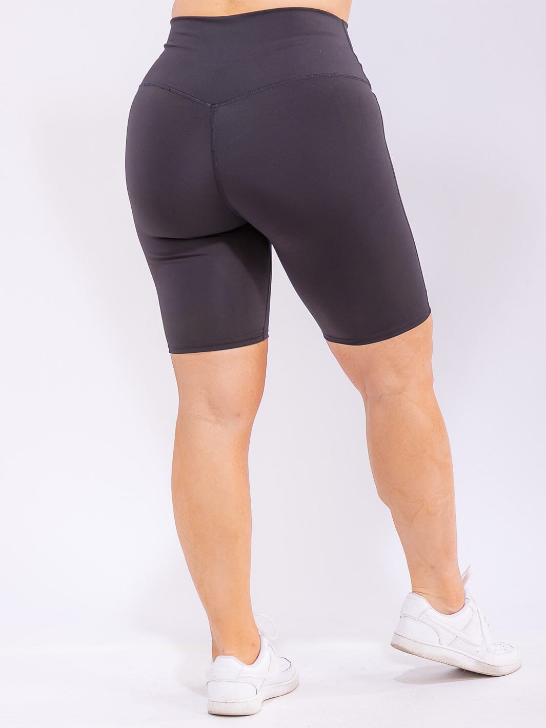 PLUS SIZE ELASTIC WAIST CAPRI SHORTS