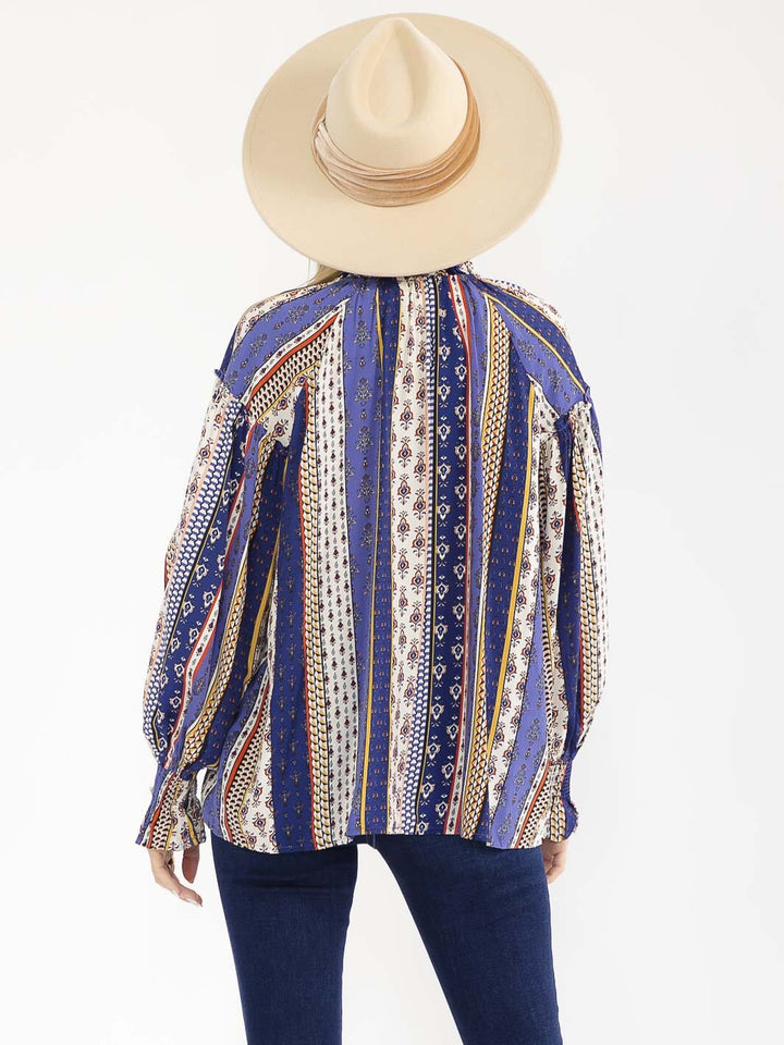 WOMEN'S LONG SLEEVE BUTTON UP V-NECK MULTI PRINT BLOUSE