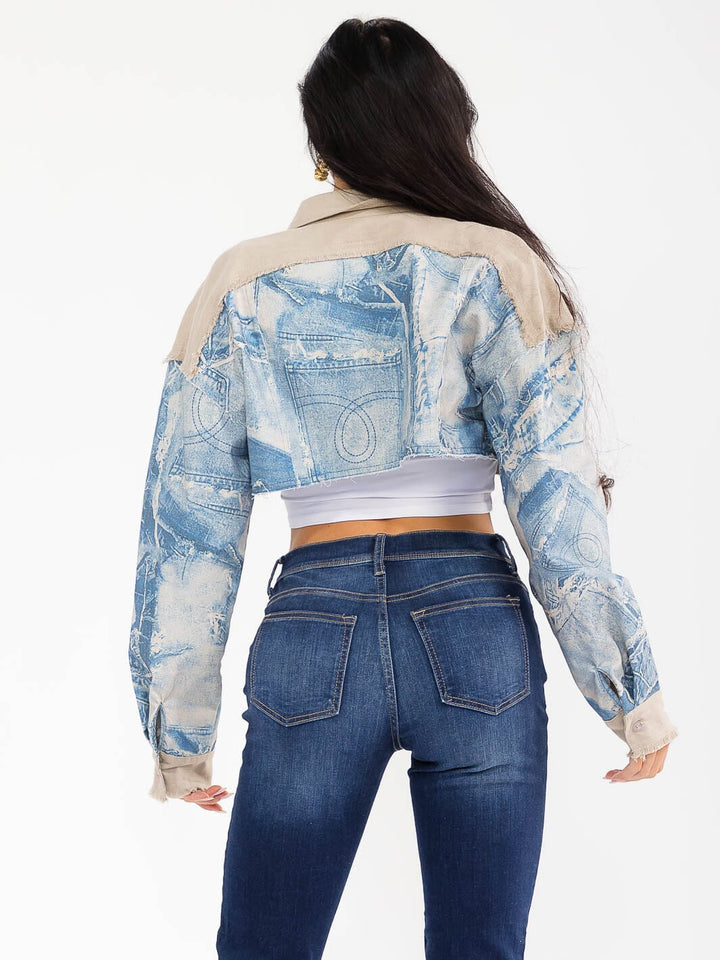 WOMEN'S LONG SLEEVE BUTTON CLOSURE FRONT POCKETS DENIM PRINT CROP JACKET