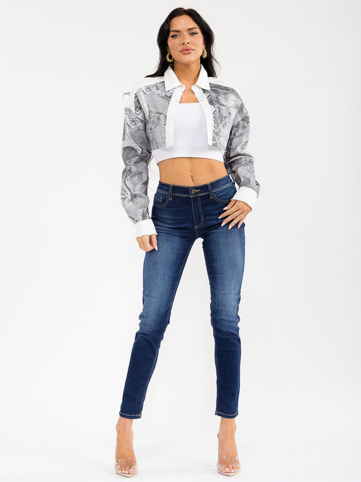 WOMEN'S LONG SLEEVE BUTTON CLOSURE FRONT POCKETS DENIM PRINT CROP JACKET