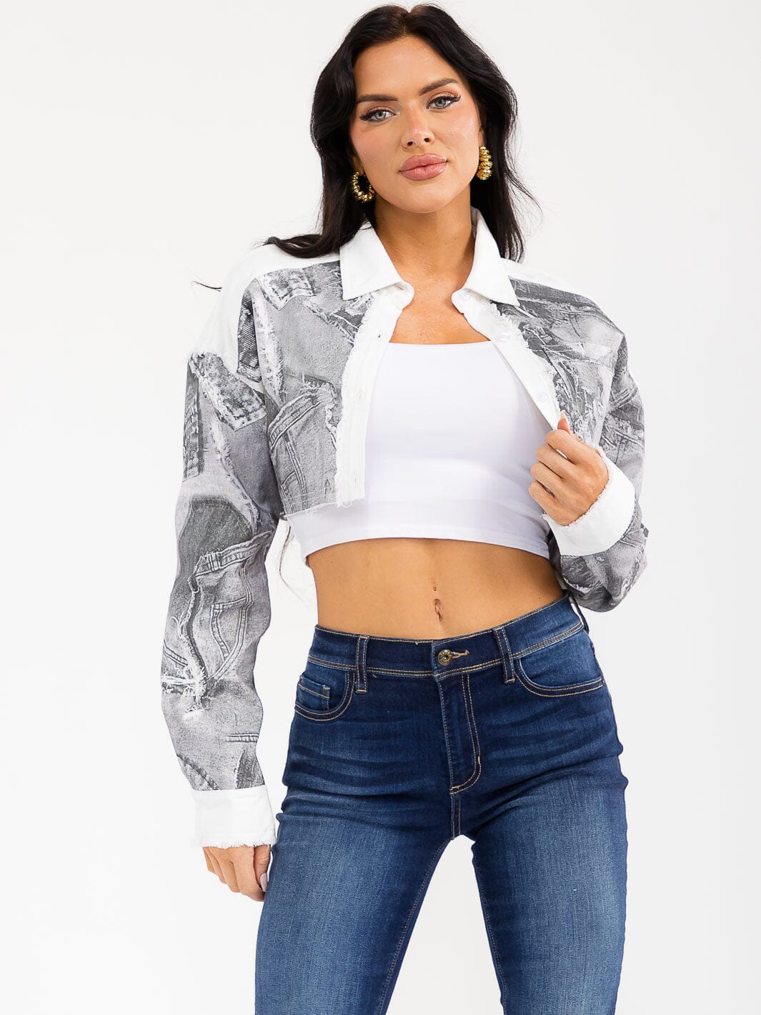 WOMEN'S LONG SLEEVE BUTTON CLOSURE FRONT POCKETS DENIM PRINT CROP JACKET