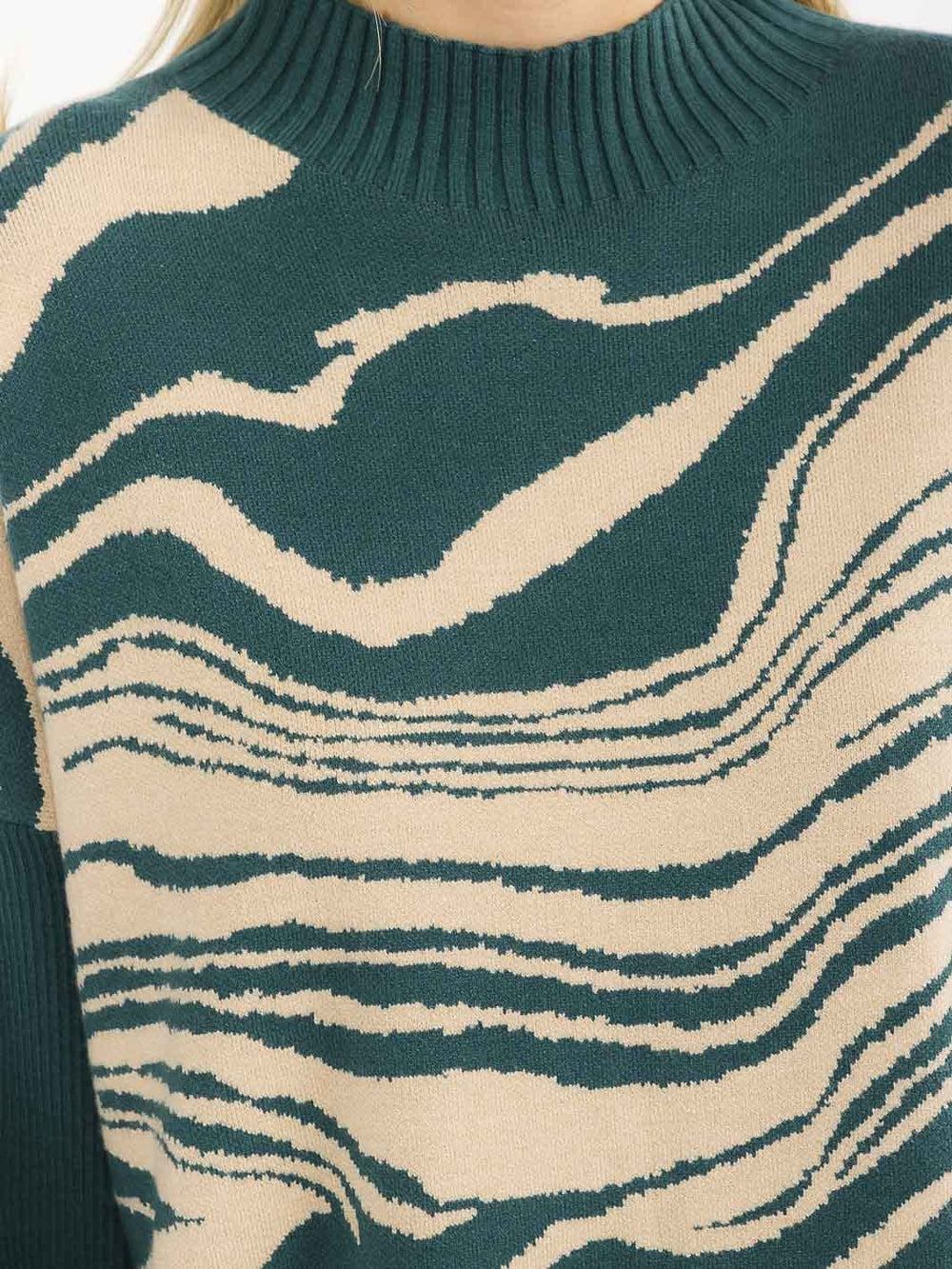 WOMEN'S LONG SLEEVE MOCK NECK PULLOVER COLORBLOCK PRINT SWEATER