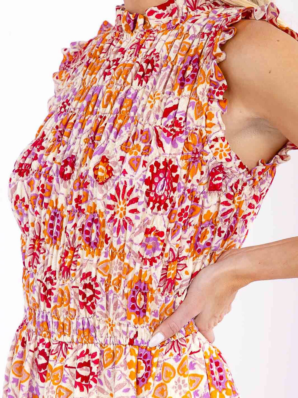 WOMEN'S SLEEVELESS MOCK NECK ELASTIC WAIST TIERED MULTI PRINT MAXI DRESS