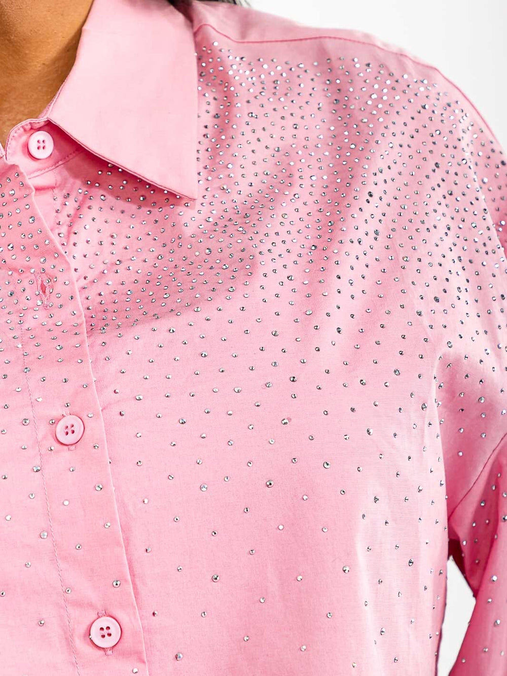 WOMEN'S LONG SLEEVE BUTTON UP STUDS DETAILED CROP TOP