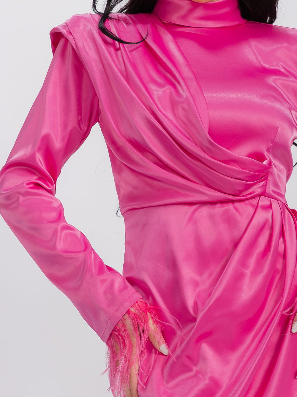 WOMEN'S LONG SLEEVE TURTLE NECK FEATHER TRIM MINI DRESS