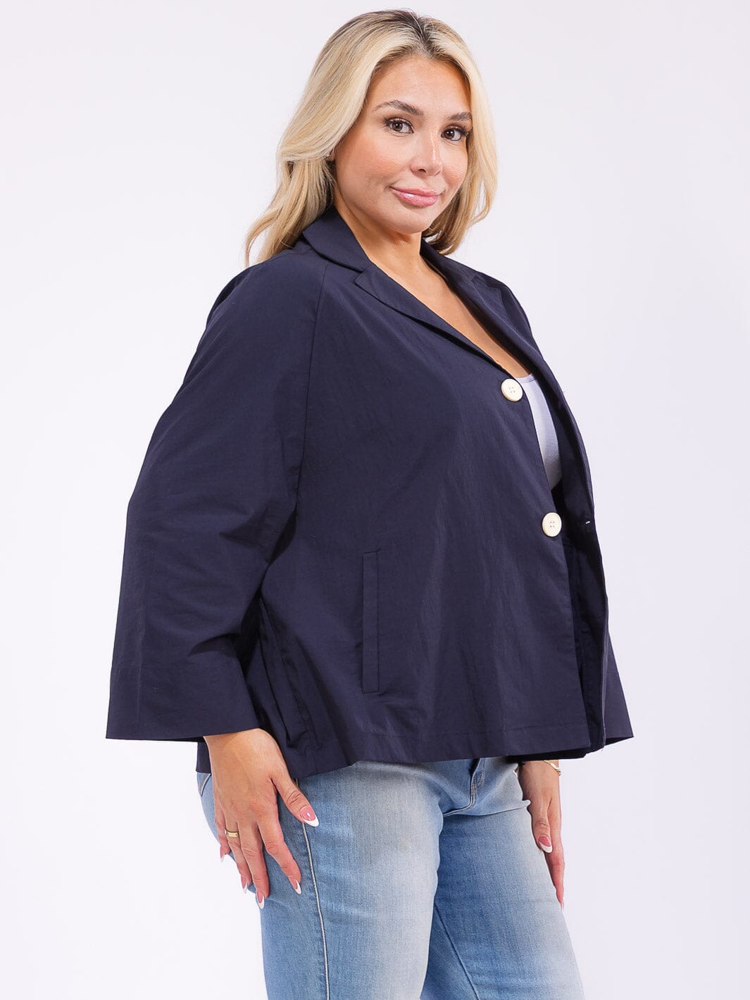 PLUS SIZE LONG SLEEVE BUTTON CLOSURE FRONT POCKETS BLAZER