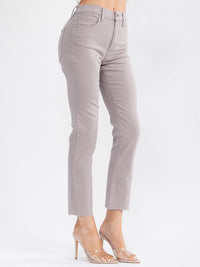 WOMEN'S BUTTON CLOSURE POCKETS RAW EDGE STRAIGHT LEG DENIM PANTS