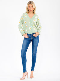 WOMEN'S LONG SLEEVE BUTTON CLOSURE FLORAL SWEATER