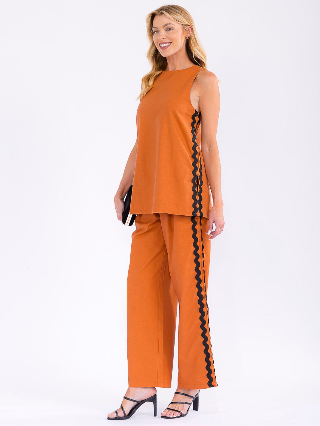 WOMEN'S SLEEVELESS TOP & WIDE LEG PANTS TRIM DETAILED 2PC. SET