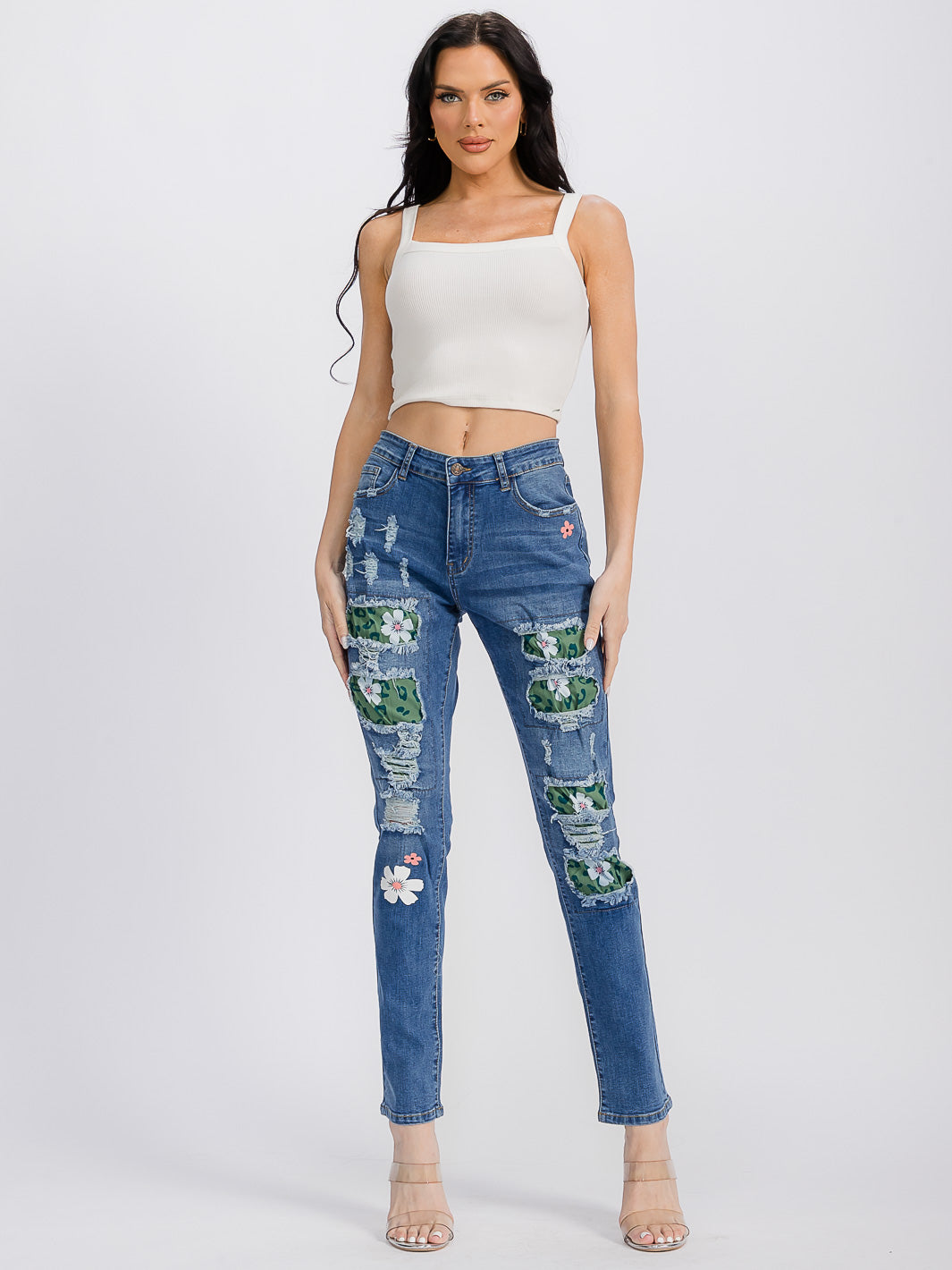 WOMEN'S BUTTON CLOSURE FLORAL DISTRESS DENIM PANTS