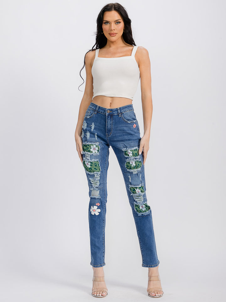 WOMEN'S BUTTON CLOSURE FLORAL DISTRESS DENIM PANTS