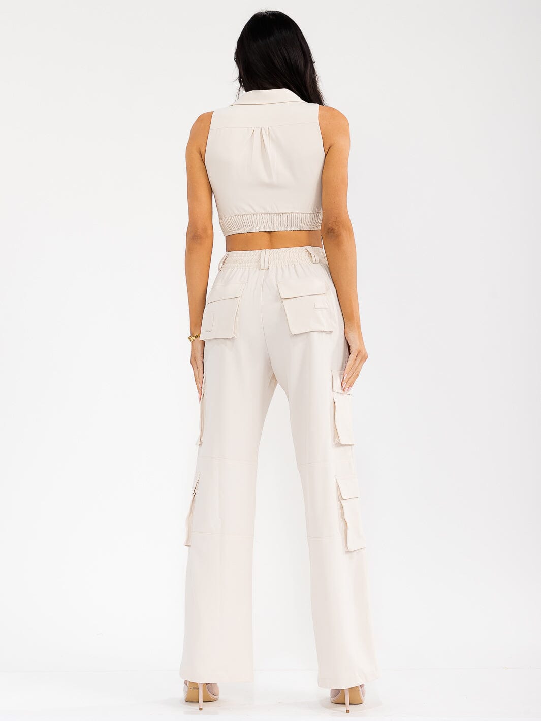 WOMEN'S SLEEVELESS CROP TOP & BUTTON CLOSURE PANTS SOLID 2PC. SET