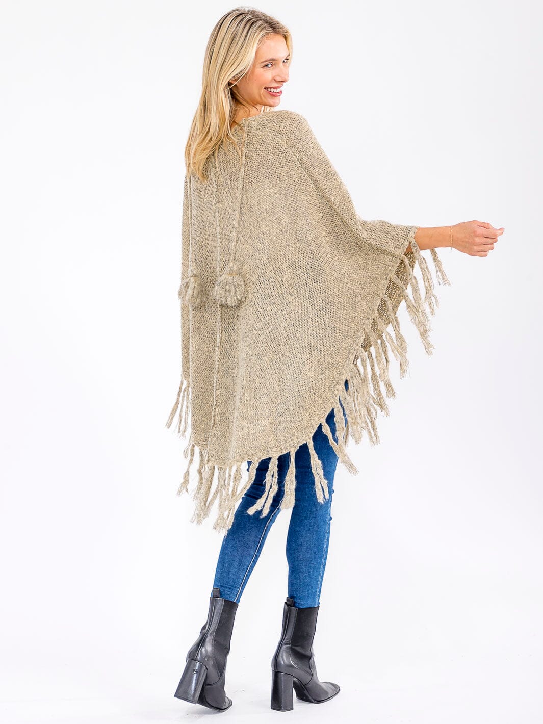 WOMEN'S LONG SLEEVE V-NECK HOODED PLAID PULLOVER PONCHO (Copy)