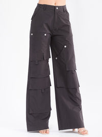 WOMEN'S BUTTON CLOSURE CARGO POCKETS WIDE LEG DENIM PANTS