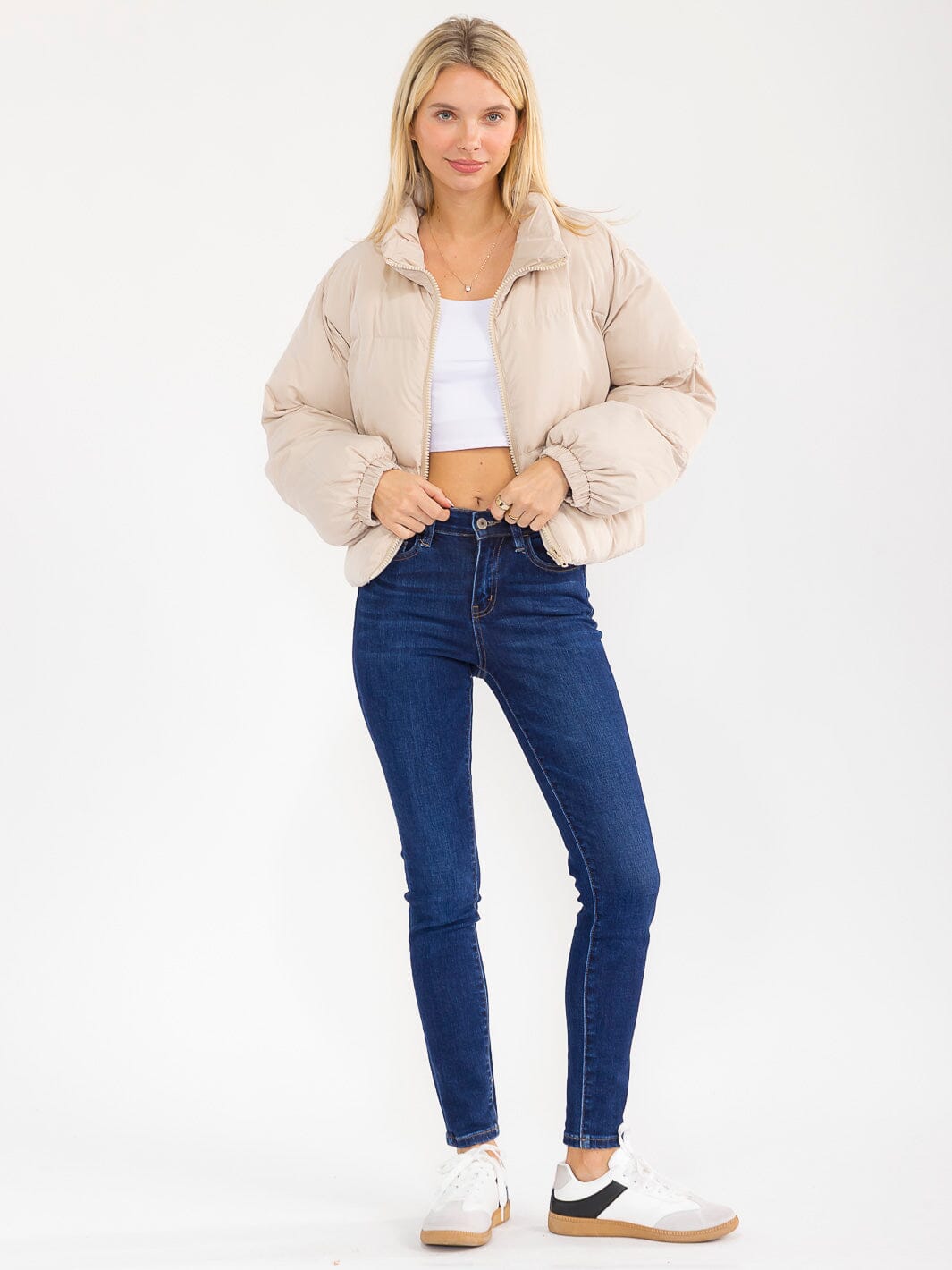 WOMEN'S LONG SLEEVE BUTTON CLOSURE FRONT POCKETS PUFFER JACKET