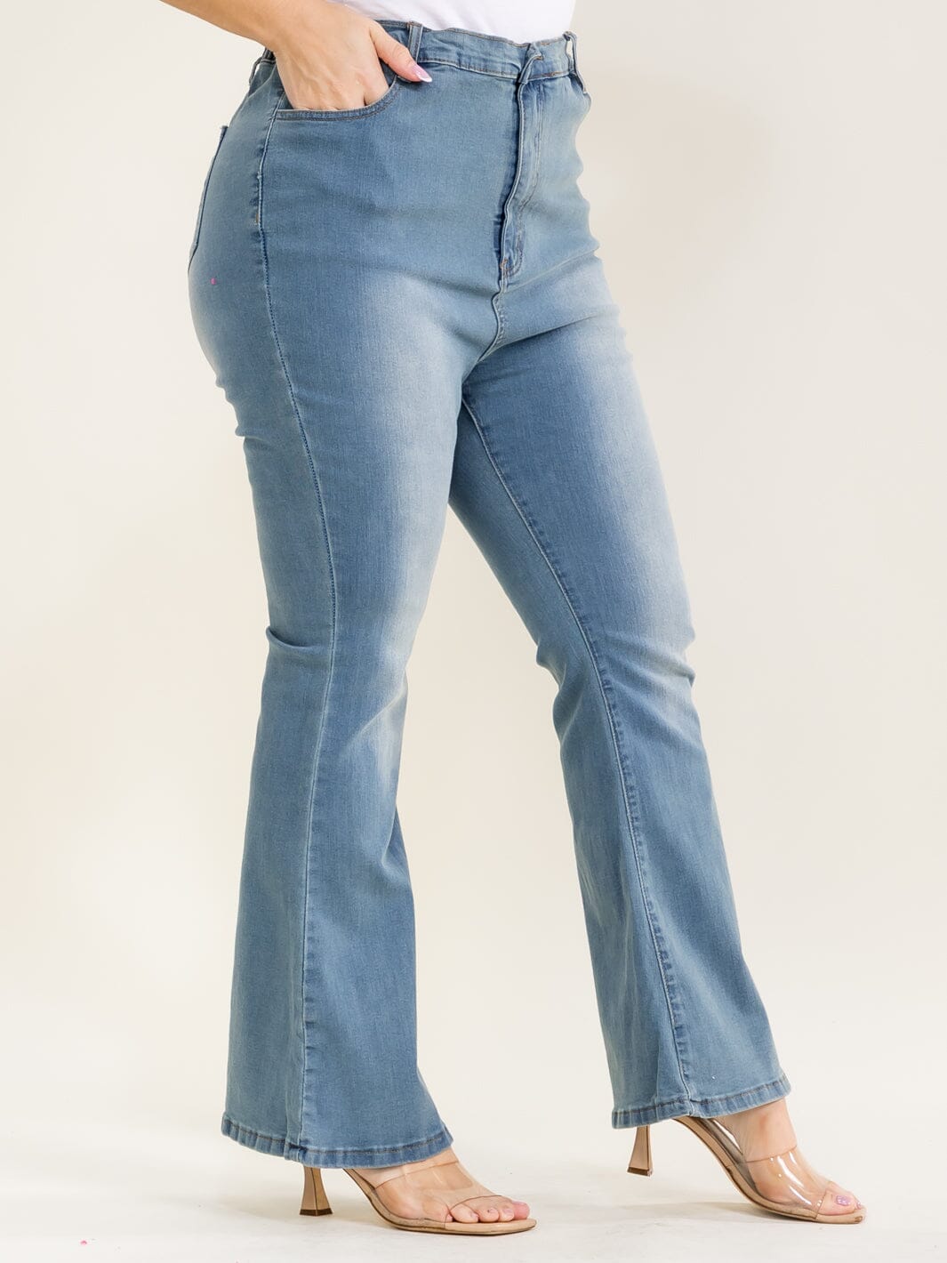 PLUS SIZE BUTTON CLOSURE POCKETS WASHED BELL BOTTOM STRETCH DENIM WASHED JEANS