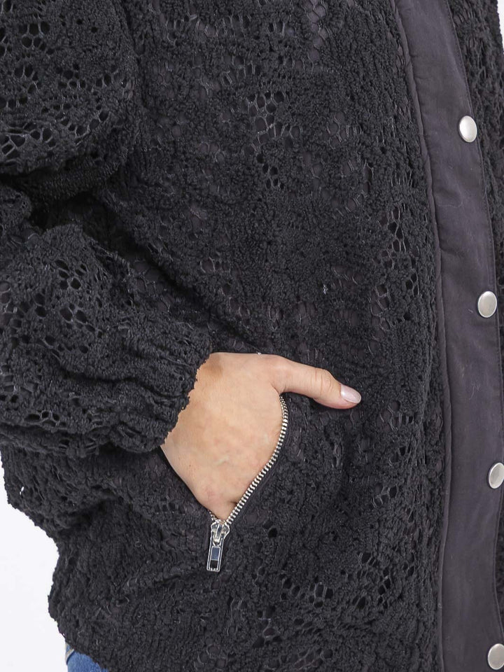 WOMEN'S LONG SLEEVE BUTTON CLOSURE FRONT POCKETS CROCHET JACKET