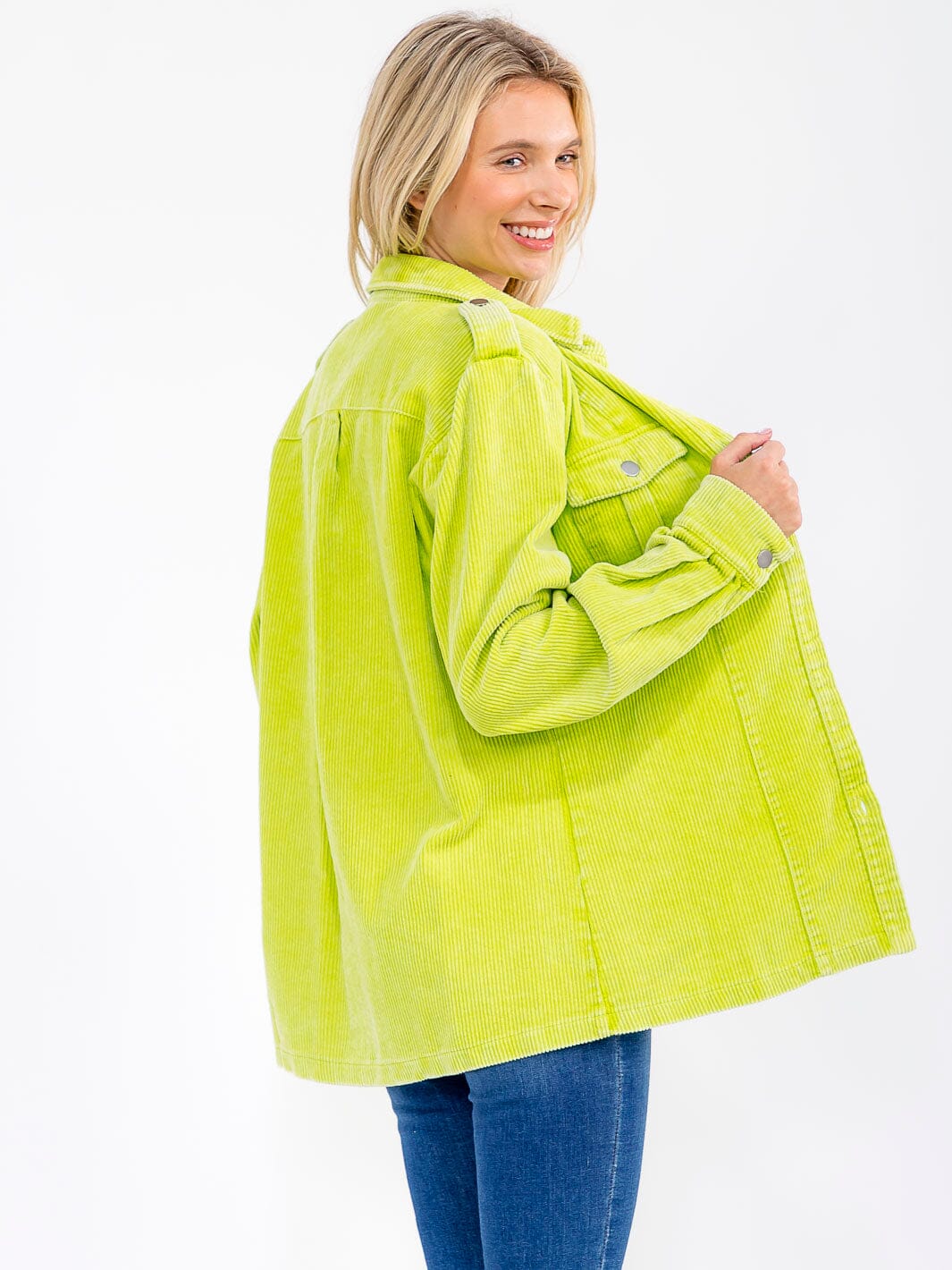 WOMEN'S LONG SLEEVE BUTTON CLOSURE FRONT POCKETS CORDUROY SHACKET