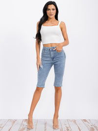 WOMEN'S BUTTON CLOSURE POCKETS DISTRESS DENIM BERMUDA SHORT