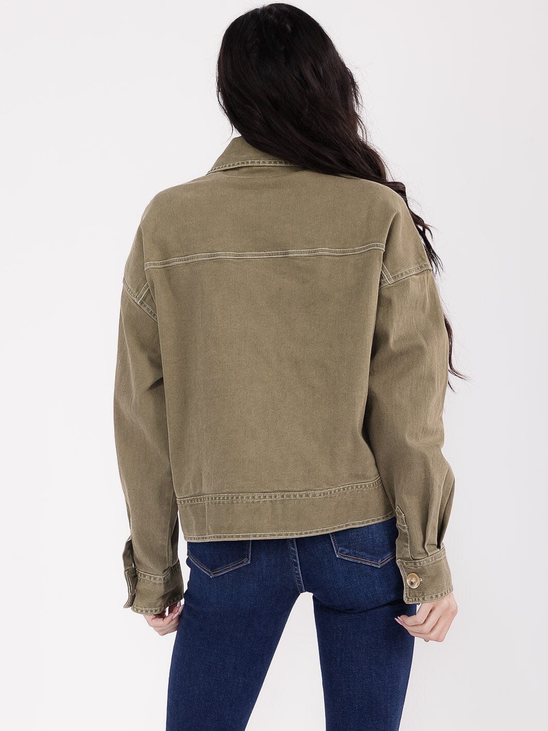 WOMEN'S LONG SLEEVE BUTTON CLOSURE FRONT POCKETS DENIM JACKET