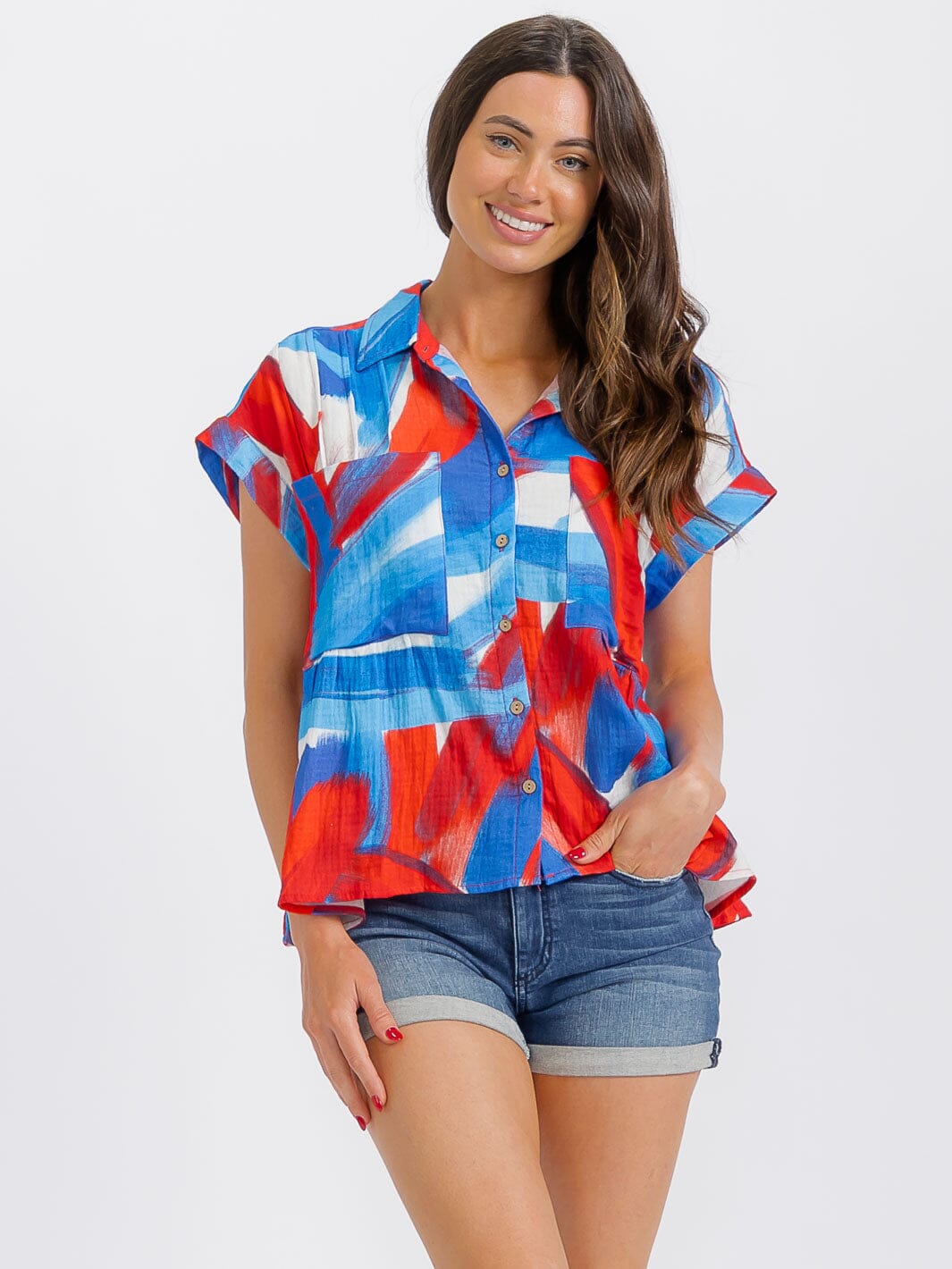 WOMEN'S SHORT SLEEVE BUTTON UP MULTI PRINT HIGH-LOW BLOUSE