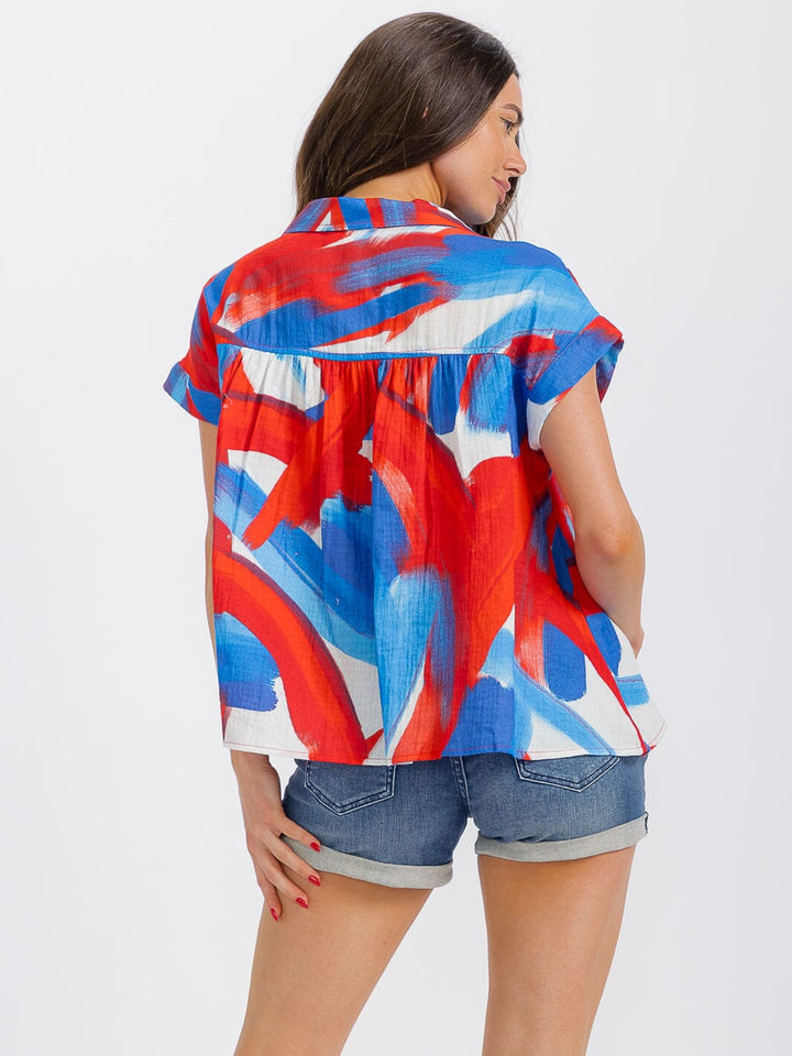 WOMEN'S SHORT SLEEVE BUTTON UP MULTI PRINT HIGH-LOW BLOUSE