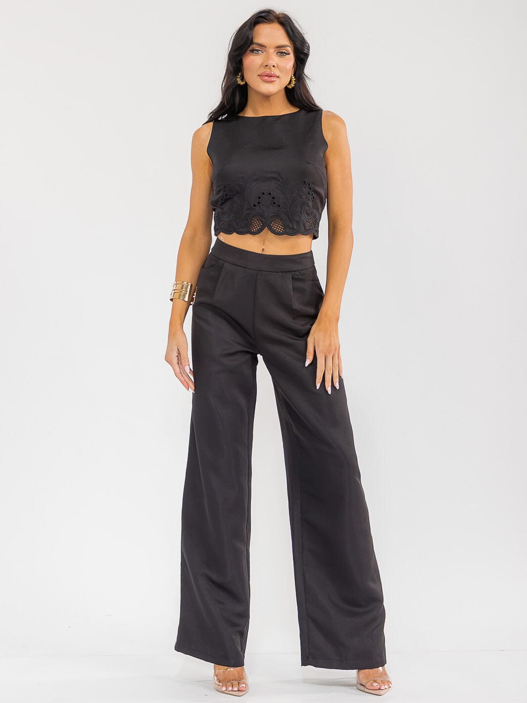 WOMEN'S SLEEVELESS SMOCK CROP TOP & ZIP UP WIDE LEG PANTS CROCHET DETAILED 2PC. SET