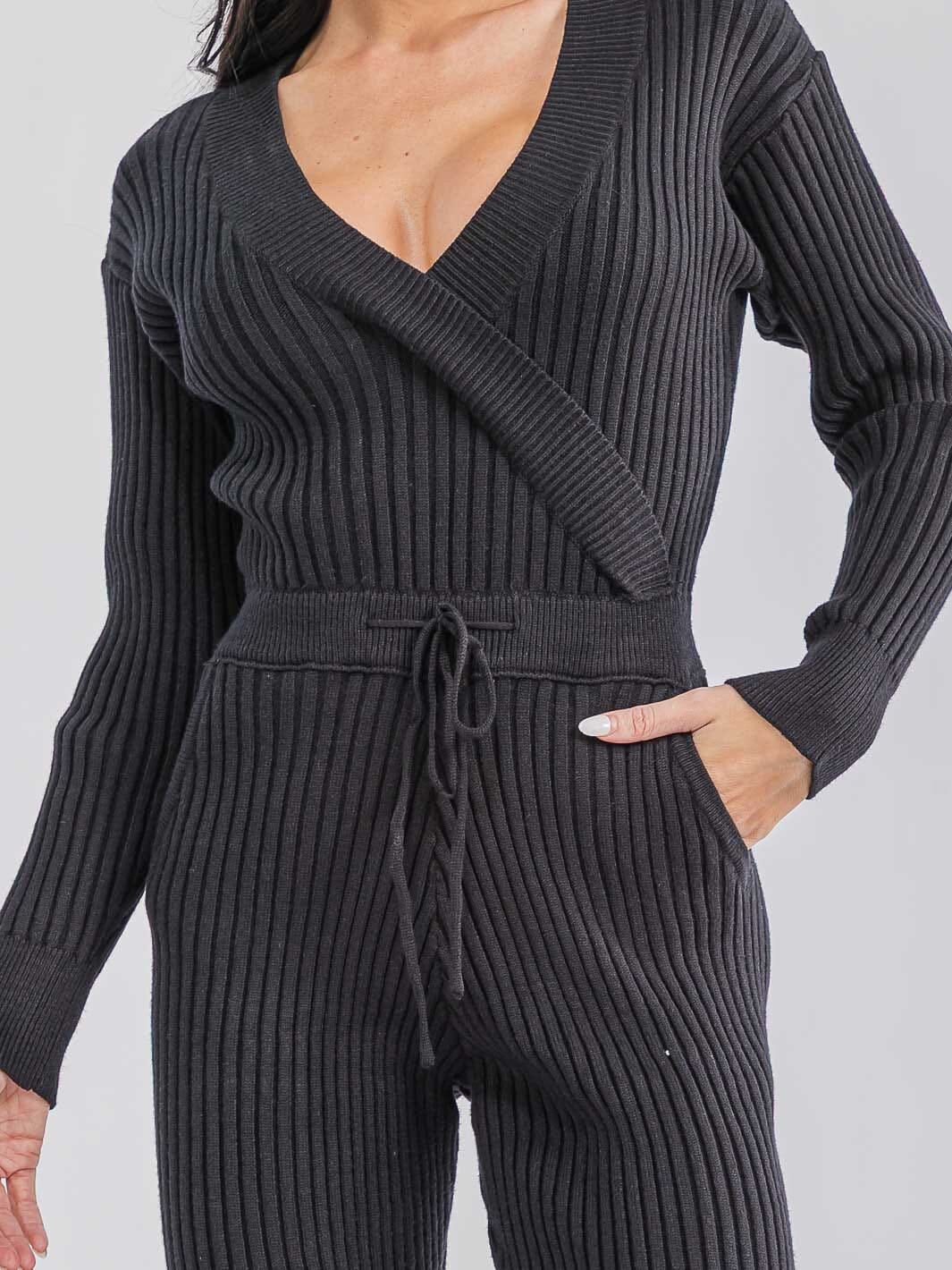 WOMEN'S LONG SLEEVE SURPLICE SELF TIE FRONT POCKETS SKINNY RIBBED JUMPSUIT