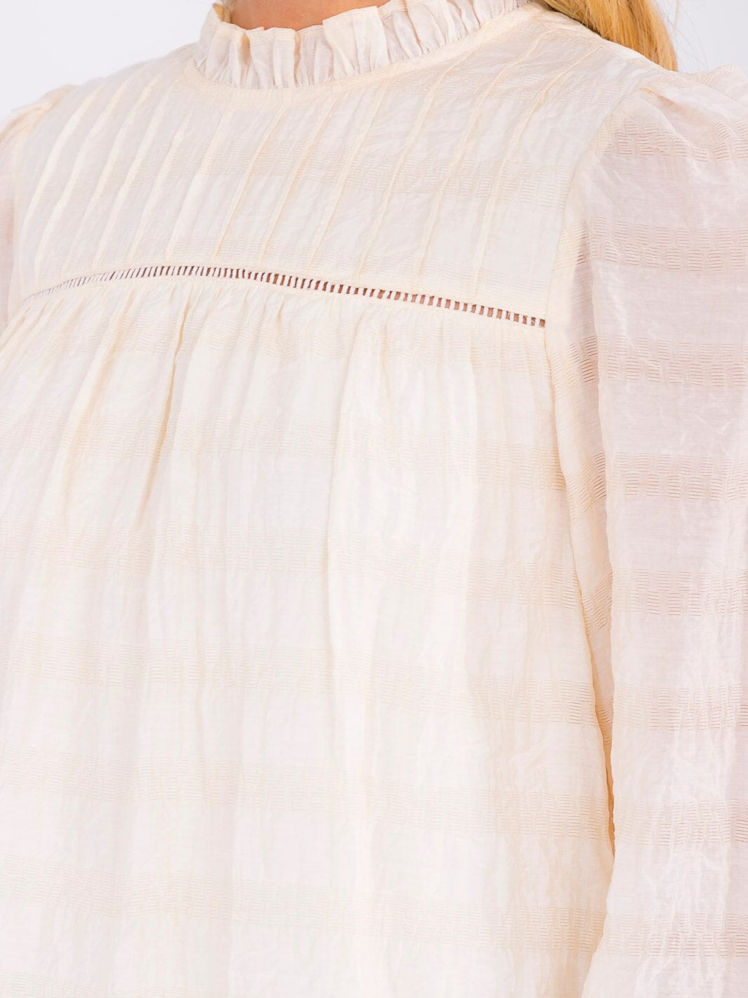 WOMEN'S LONG SLEEVE MOCK NECK DETAILED BLOUSE