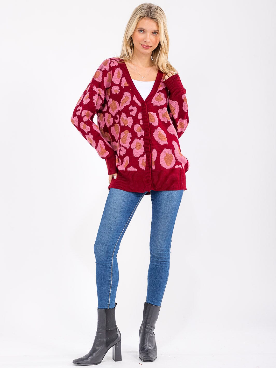 WOMEN'S LONG SLEEVE BUTTON CLOSURE PRINT SWEATER