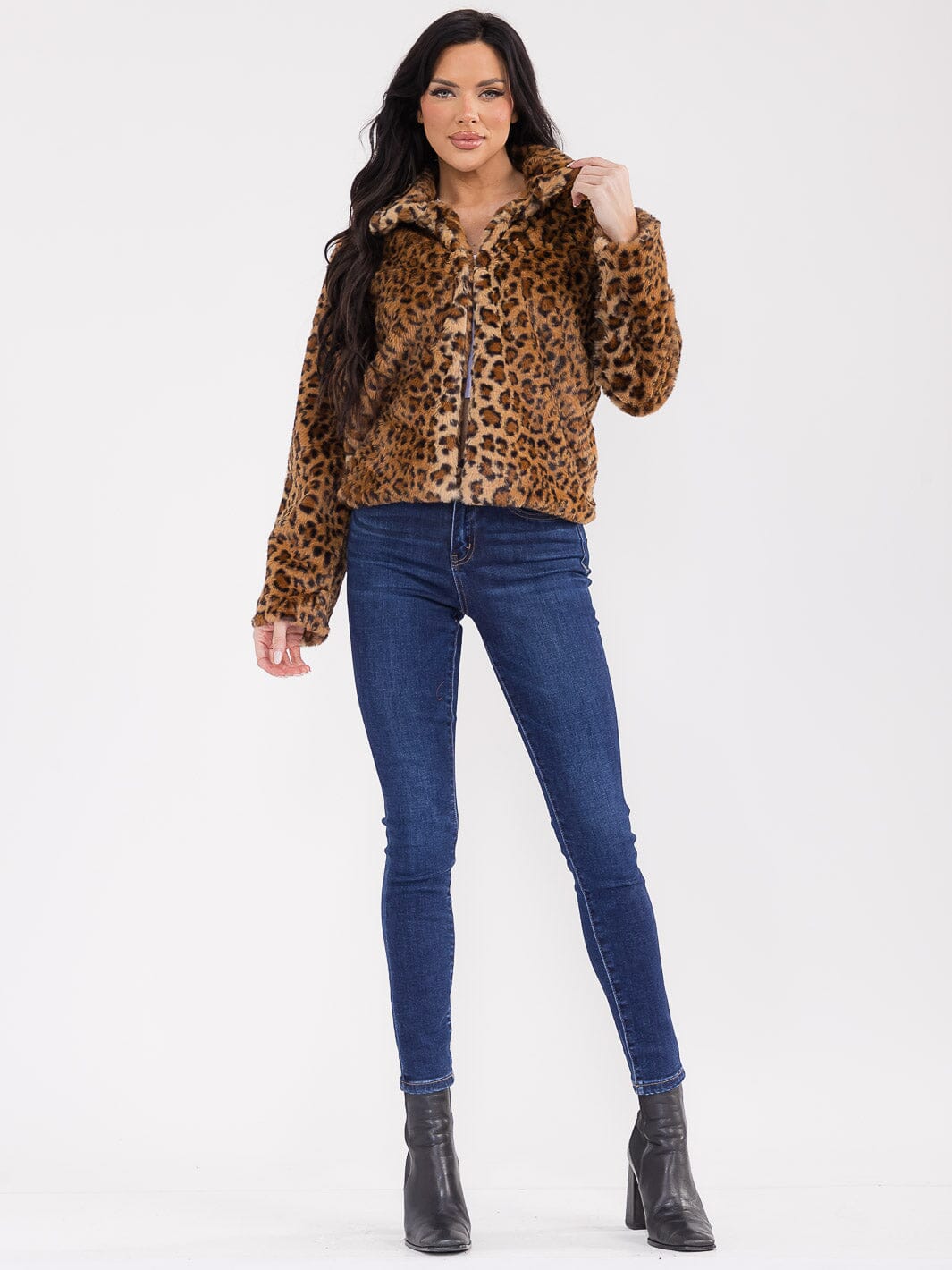 WOMEN'S LONG SLEEVE BUTTON CLOSURE ANIMAL PRINT JACKET