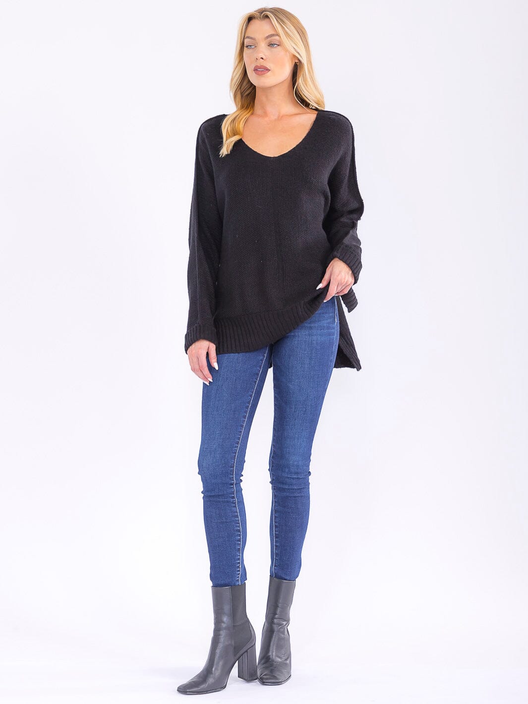 WOMEN'S LONG SLEEVE V-NECK KNIT HIGH-LOW PULLOVER SWEATER