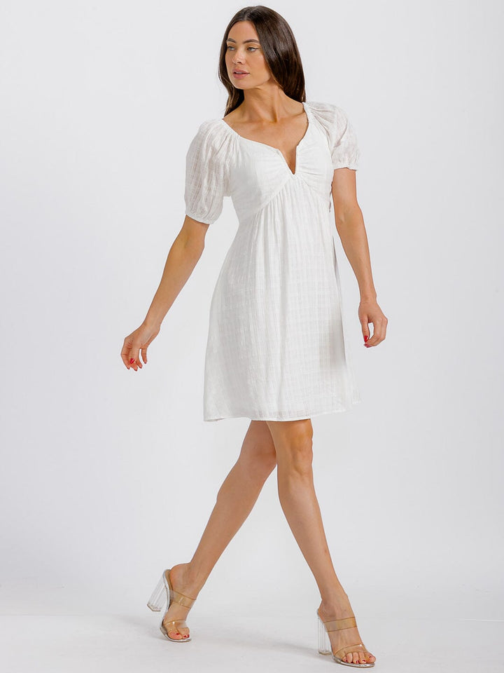 WOMEN'S SHORT SLEEVE V-NECK SMOCK OPEN BACK MINI DRESS