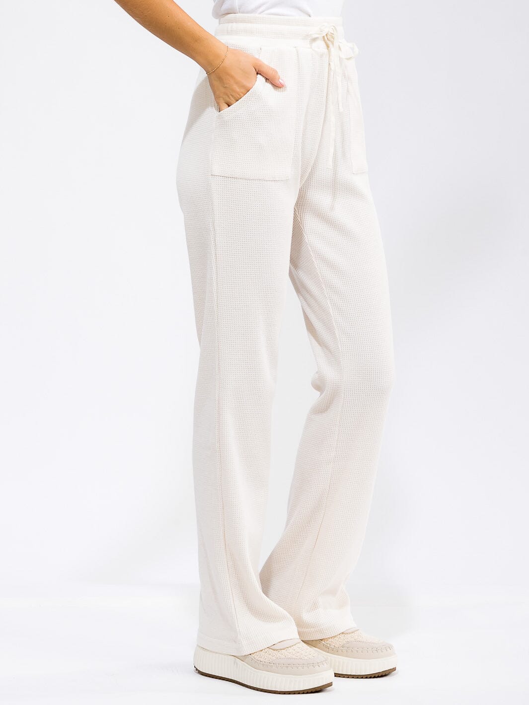 WOMEN'S ELASTIC WAIST SELF TIE POCKETS WAFFLE BELL LEG PANTS